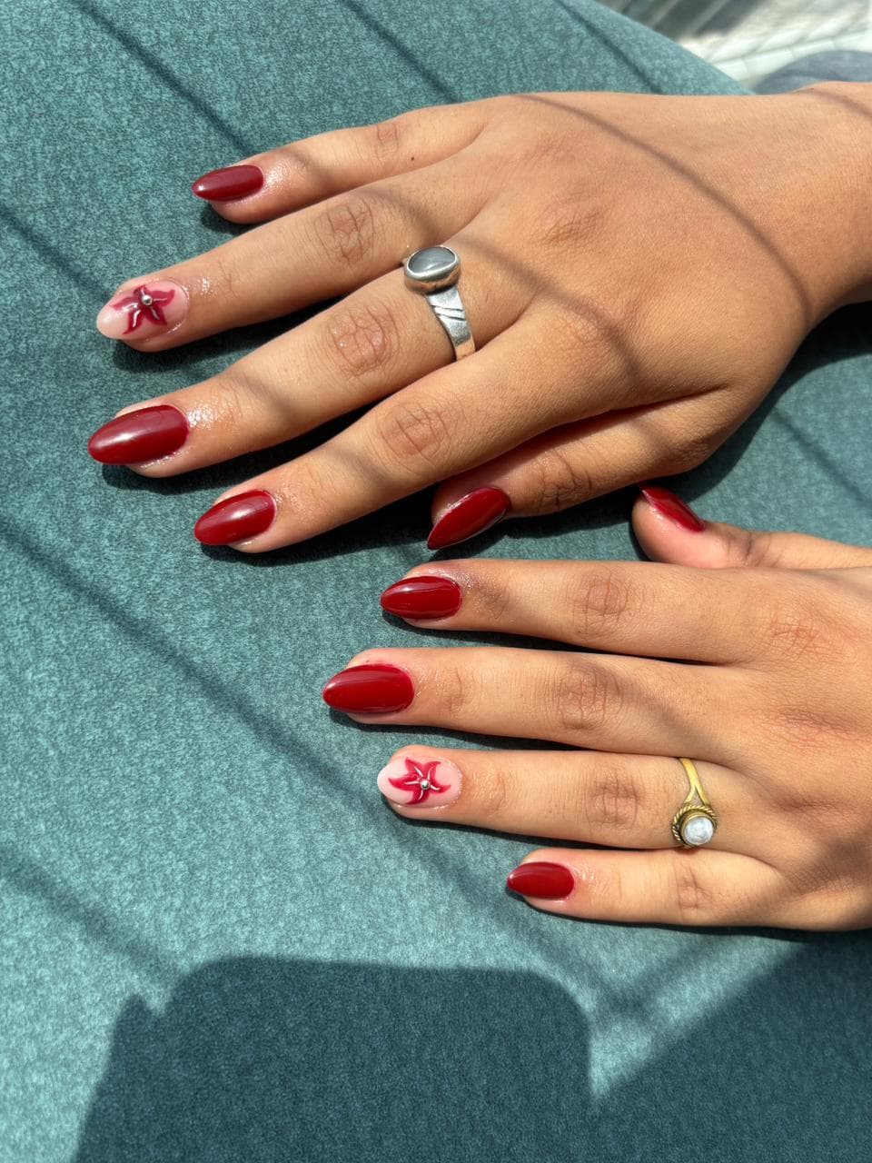 Love In Red view 2